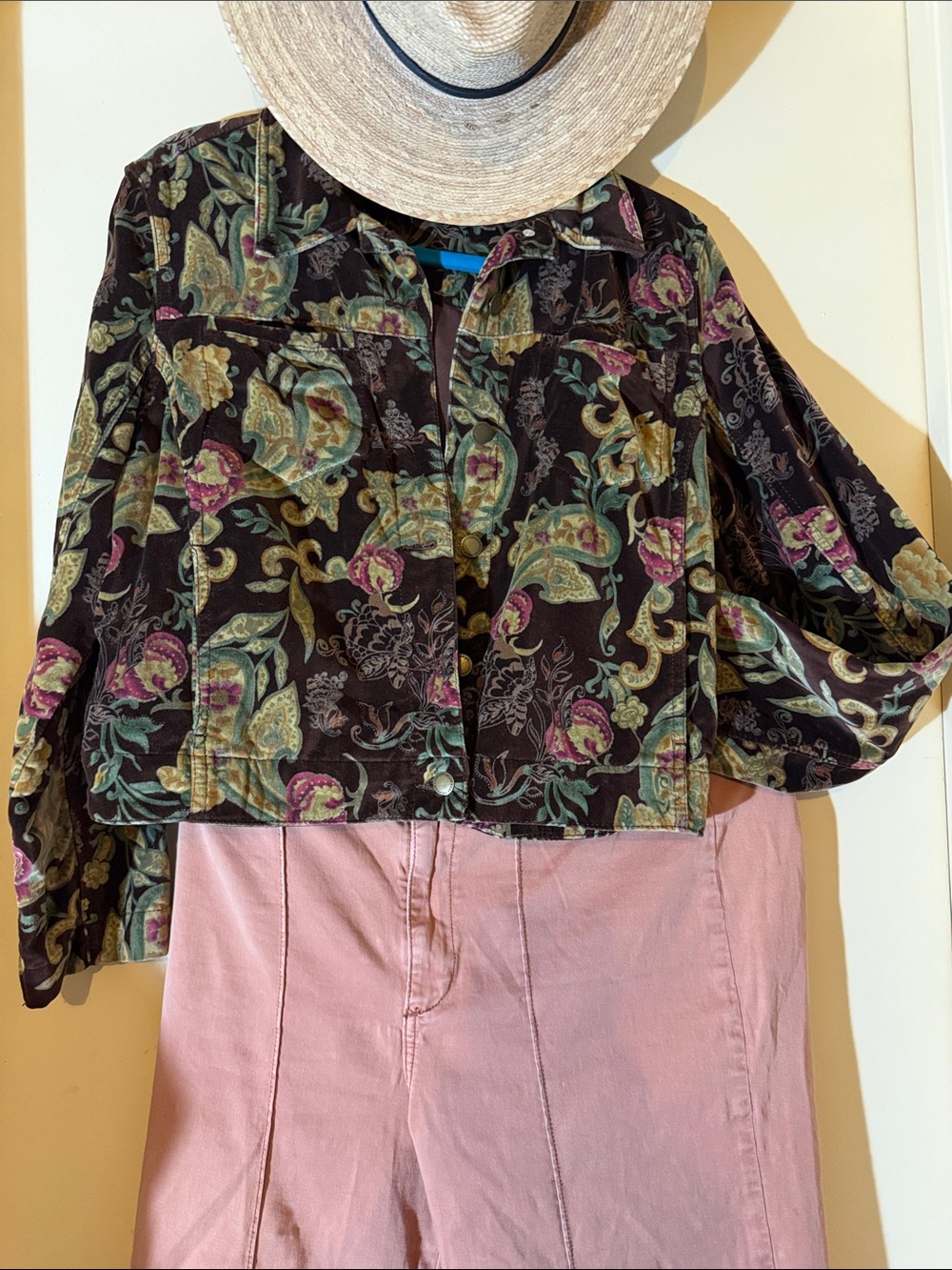 VINTAGE Caribbean Joe PAISLEY Tapestry Jean Jacket in Cream, Brown, Rose & Aqua